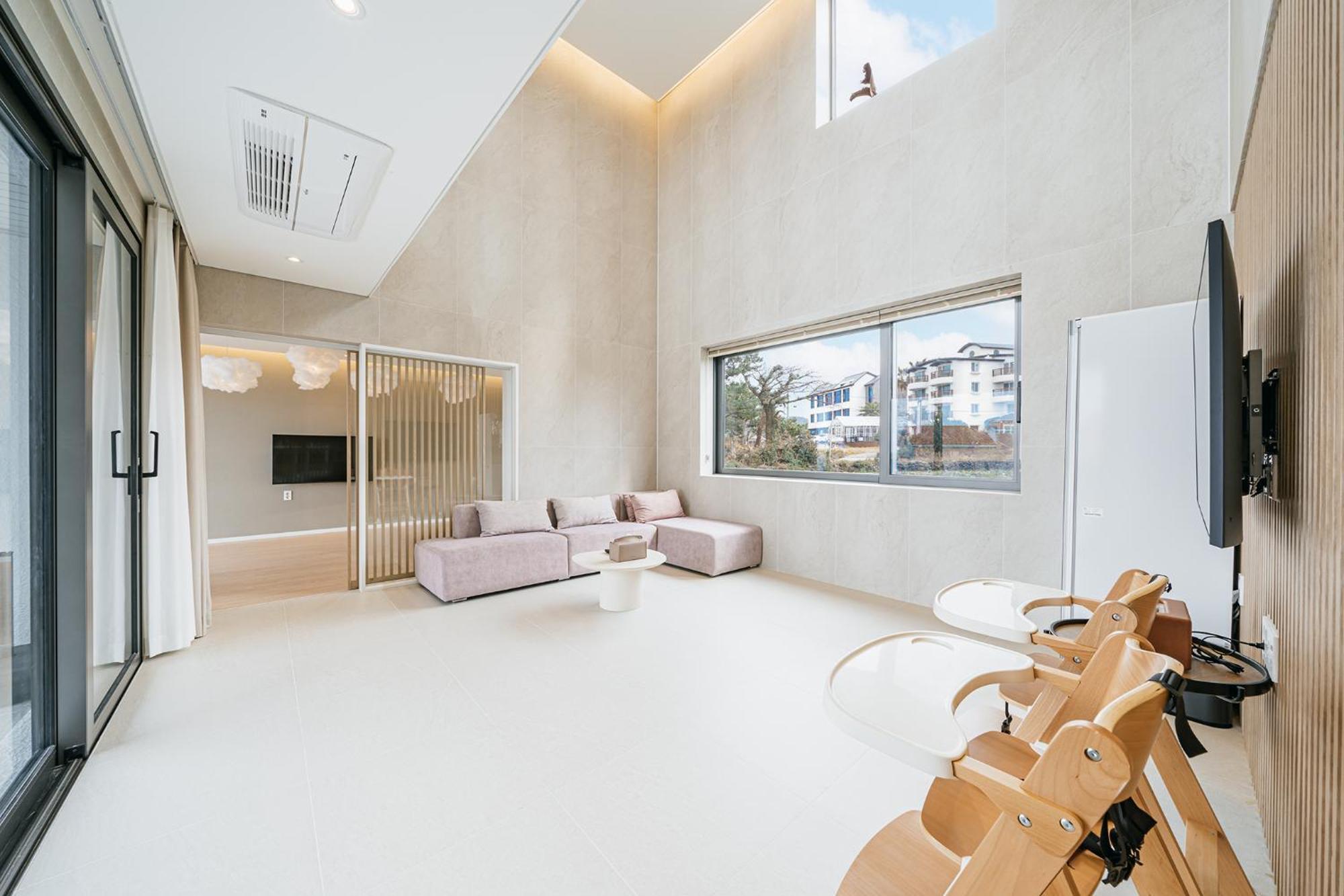 Ddosi Aewol Pool Villa Jeju Exterior foto